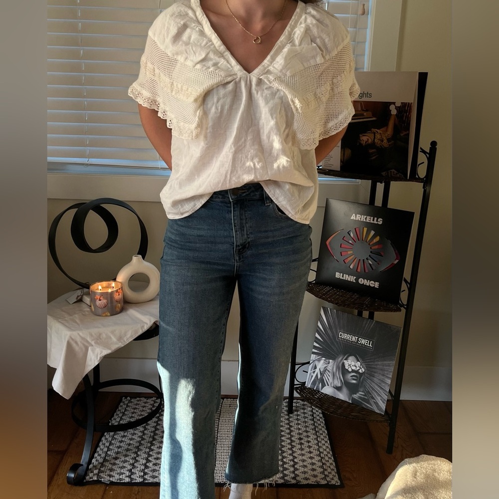 Cute Old Navy Cream Textured Top, 

In great condition!